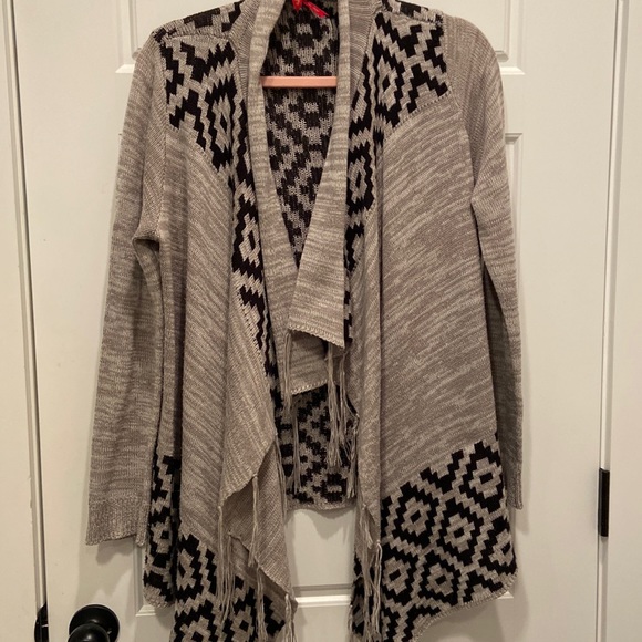 Red Camel Fringe Cardigan Size Medium - Picture 1 of 4